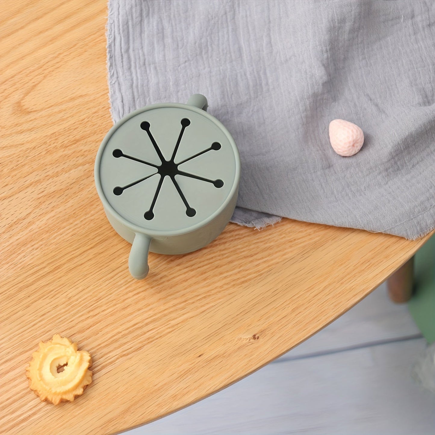 Dimpley GrabBowl™ – No-Spill Silicone Snack Cup with Lid